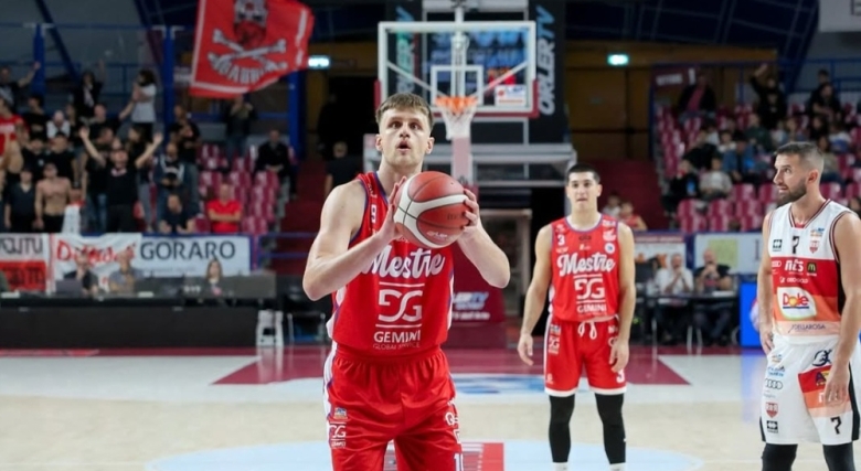 Алипиев сред най-резултатните за Местре