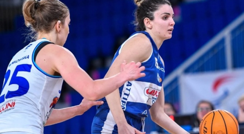 Вълчева и Батипаля продължават с грешките в Италия