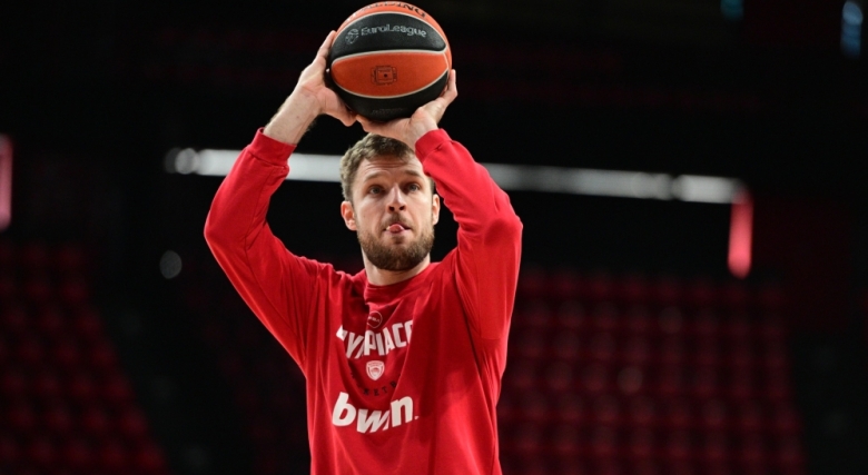 Гледайте на живо с BGbasket.com Везенков и Олимпиакос в Гърция