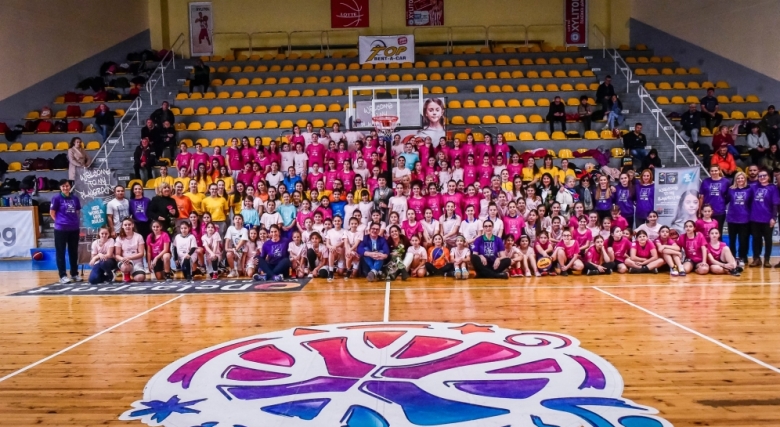 Над 100 момичета от София и региона сътвориха празник на баскетбола 