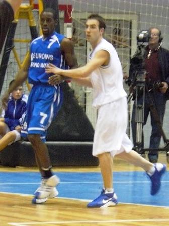 “Синя” баскетболна лекция във Варна