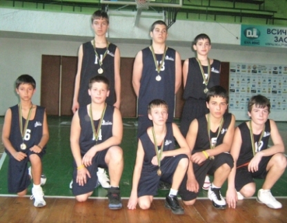 Първи градски турнир от баскетболната лига на "Овергаз" в Ботевград