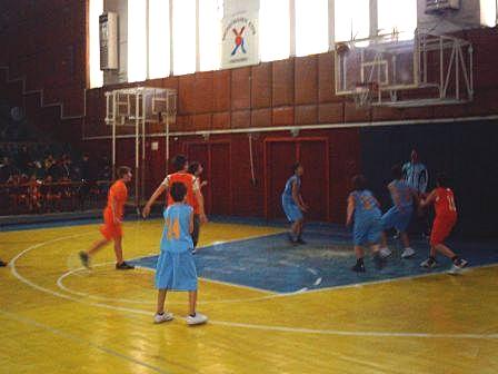 Резултати и класирания от Ученическата баскетболна лига "Овергаз" в Хасково