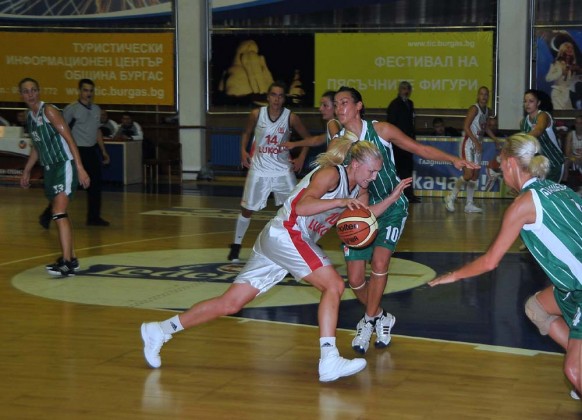 Фрида Айли с вирус преди дербито в Русе