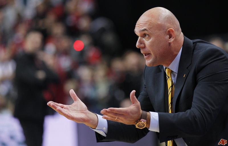 Изхвърлиха Спахия от Фенербахче