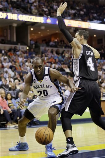 Мемфис с 50-а победа за сезона (видео)