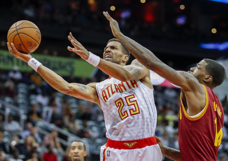 Атланта победи шампиона, Сан Антонио надви Детройт