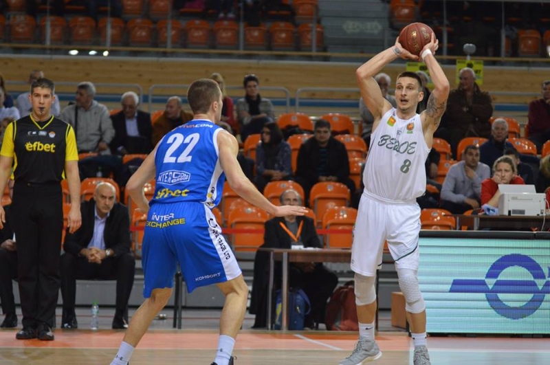 Тежко, но успешно начало за Берое