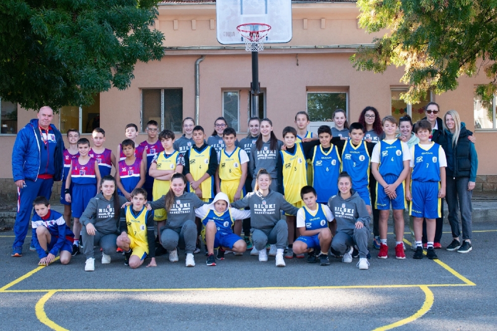 Световните шампионки по баскетбол за ученици дадоха старт на Националната програма „Заедно в изкуствата и спорта“