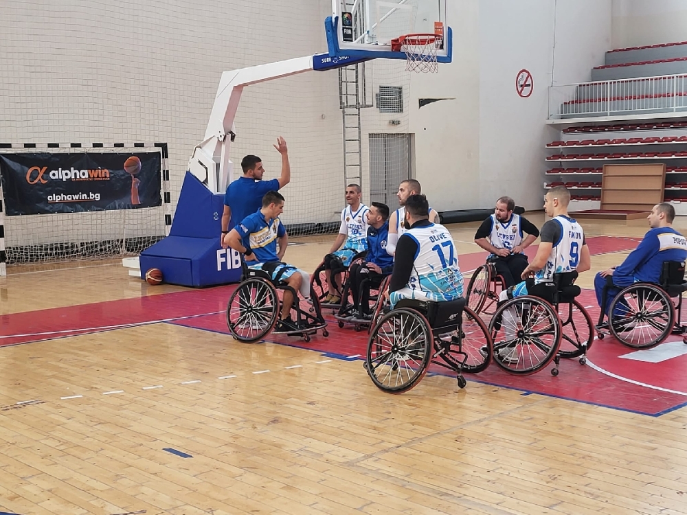 Победа и загуба за Левски в Балканската лига по баскетбол на колички