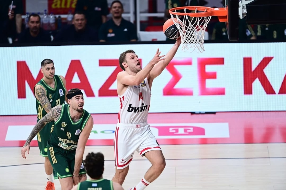 Везенков излезе на сцената и вгорчи живота на Панатинайкос