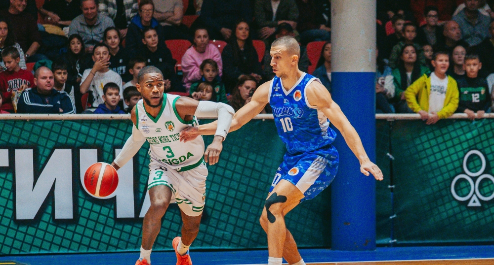 Черно море опази крепостта си от Академик