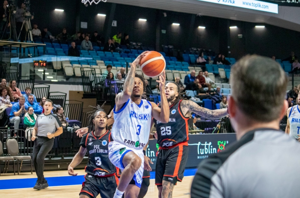 Кош със сирената окрили Рилски за първа победа във ФИБА Къп