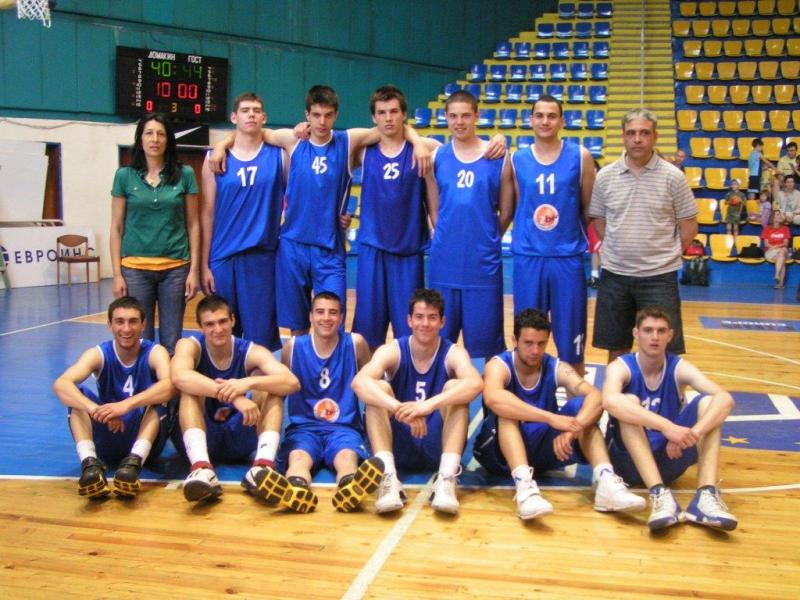 Юношите на Левски бият Лукойл Академик, стават трети в Младежката лига