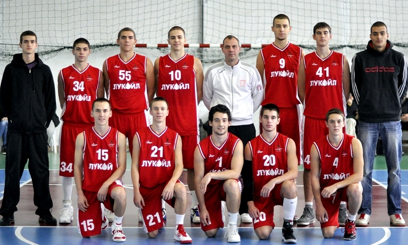 Младежите на Академик София смачкаха съименниците си от Пловдив